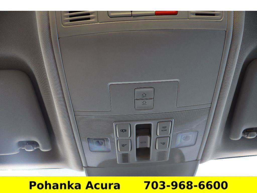 Used 2025 Volkswagen Taos SEL image 19