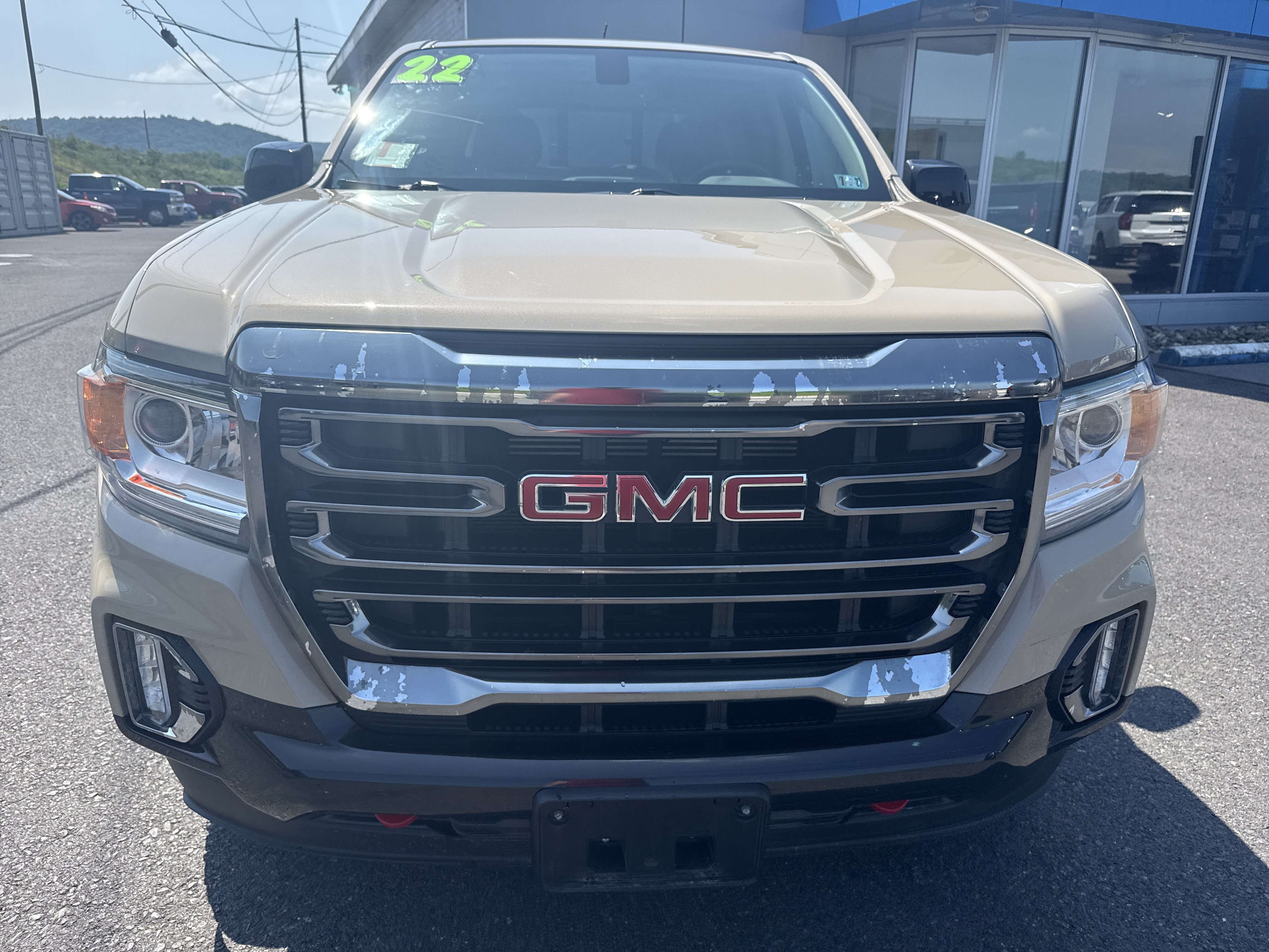 Used 2022 GMC Canyon AT4 w/ Trailering Package AWD/4WD image 8