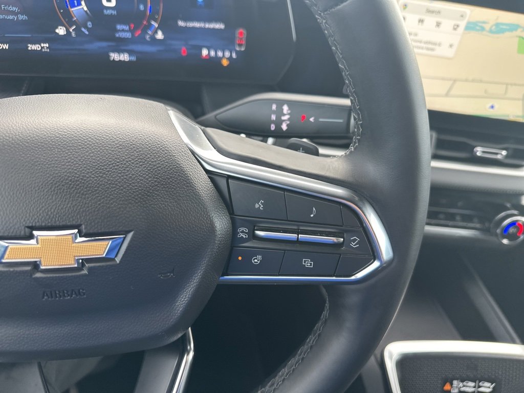 Used 2025 Chevrolet Equinox LT w/ Convenience Package II image 9