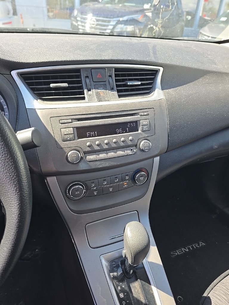 Used 2014 Nissan Sentra SV image 13