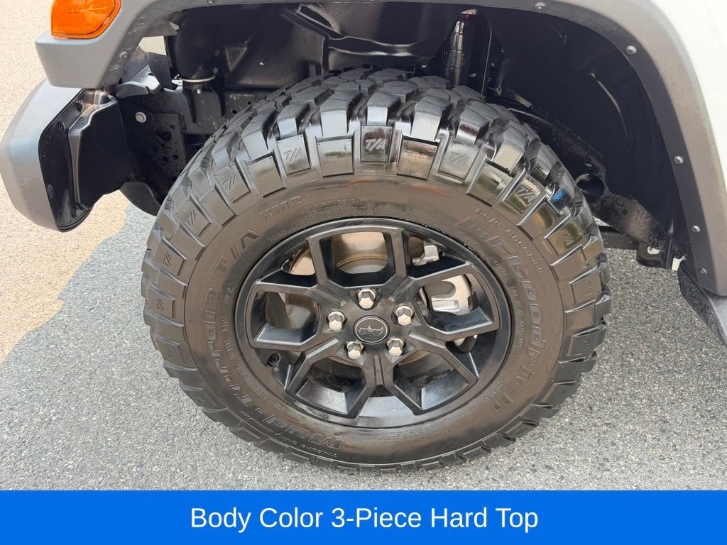 Certified 2025 Jeep Gladiator Sport AWD/4WD image 14