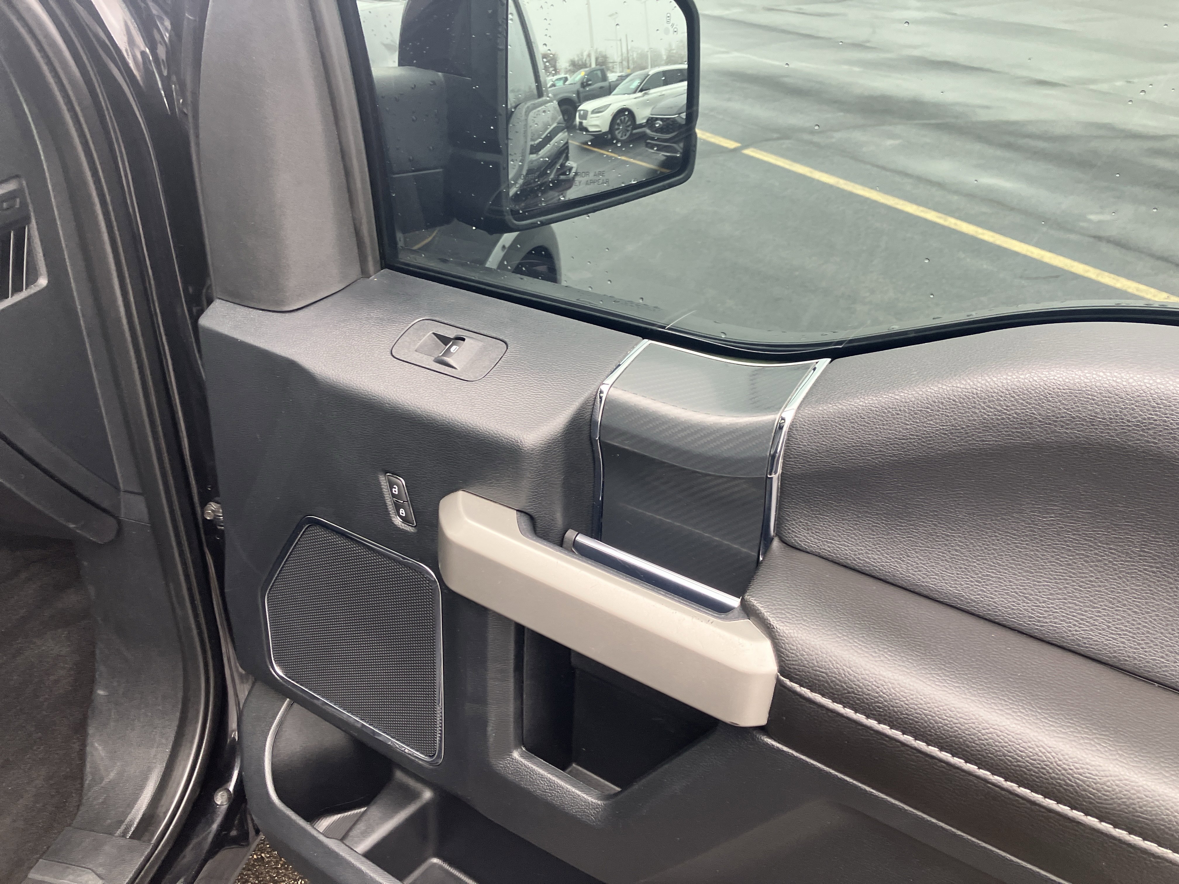 Used 2019 Ford F150 Lariat w/ Equipment Group 502A Luxury image 10