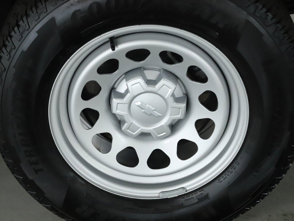 Used 2023 Chevrolet Colorado W/T w/ Safety Package image 38