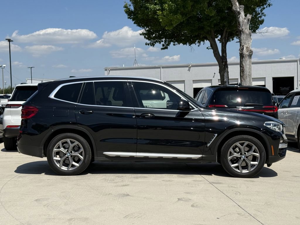 Used 2021 BMW X3 xDrive30i w/ Executive Package AWD/4WD image 3