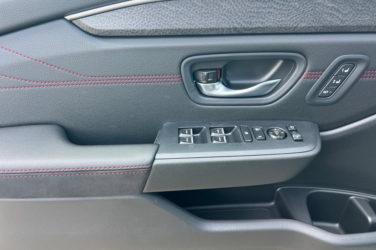New 2026 Honda Pilot Black Edition image 11