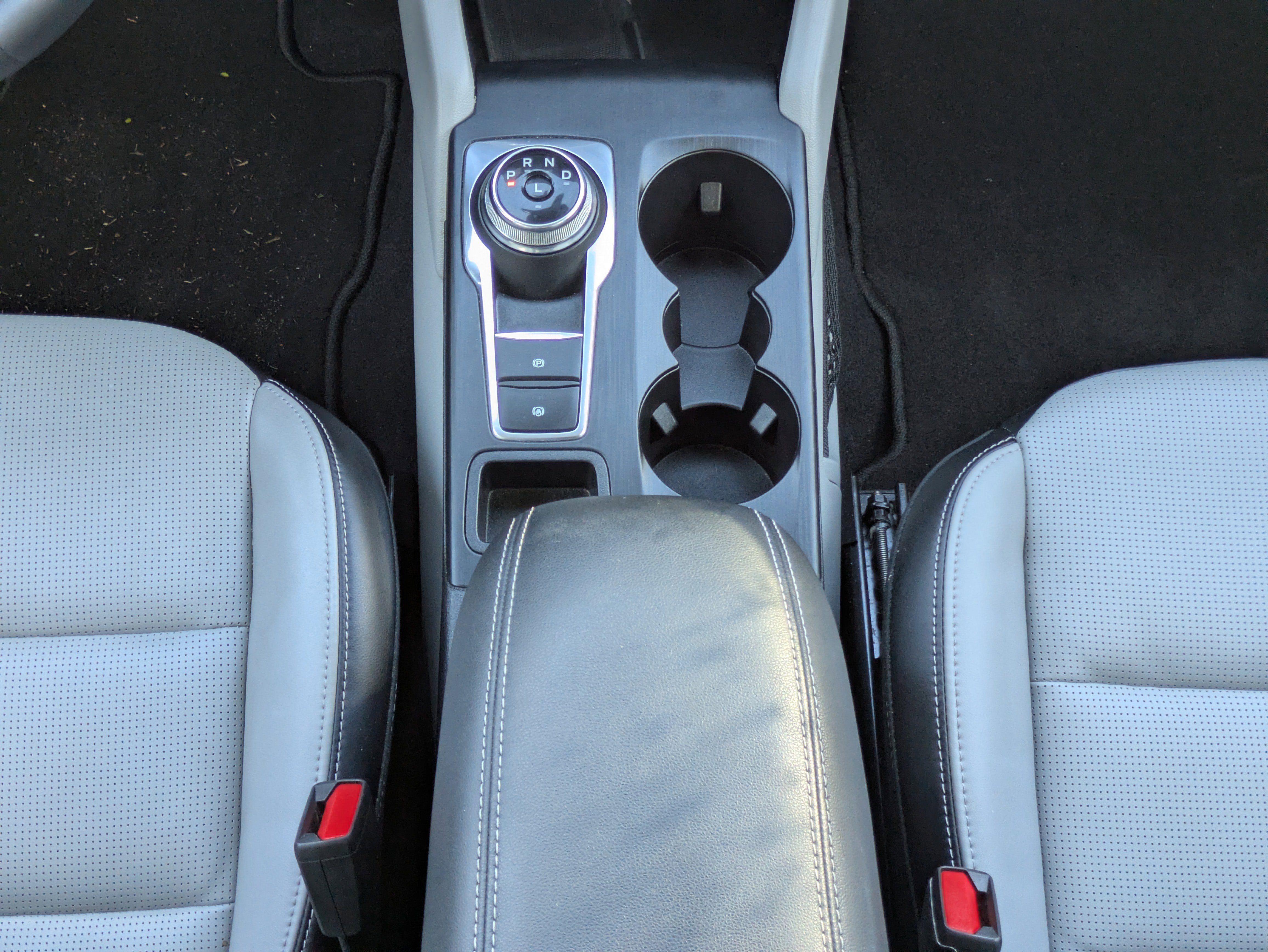 Used 2023 Ford Escape Platinum image 17