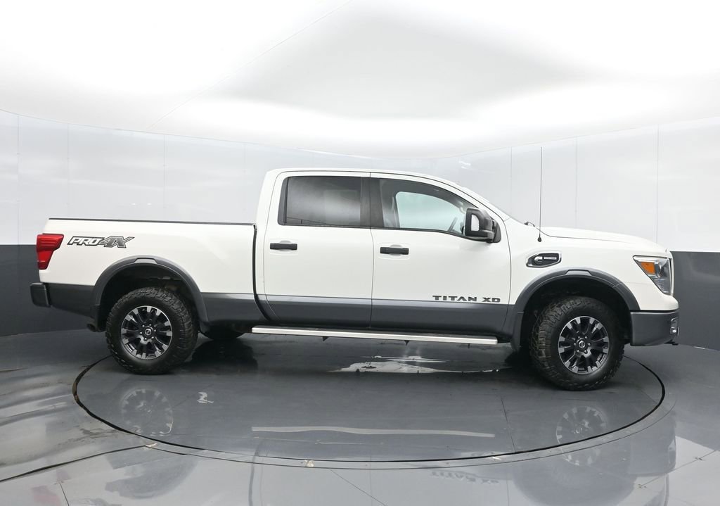 Used 2018 Nissan Titan PRO-4X w/ Pro-4x Convenience Package image 8