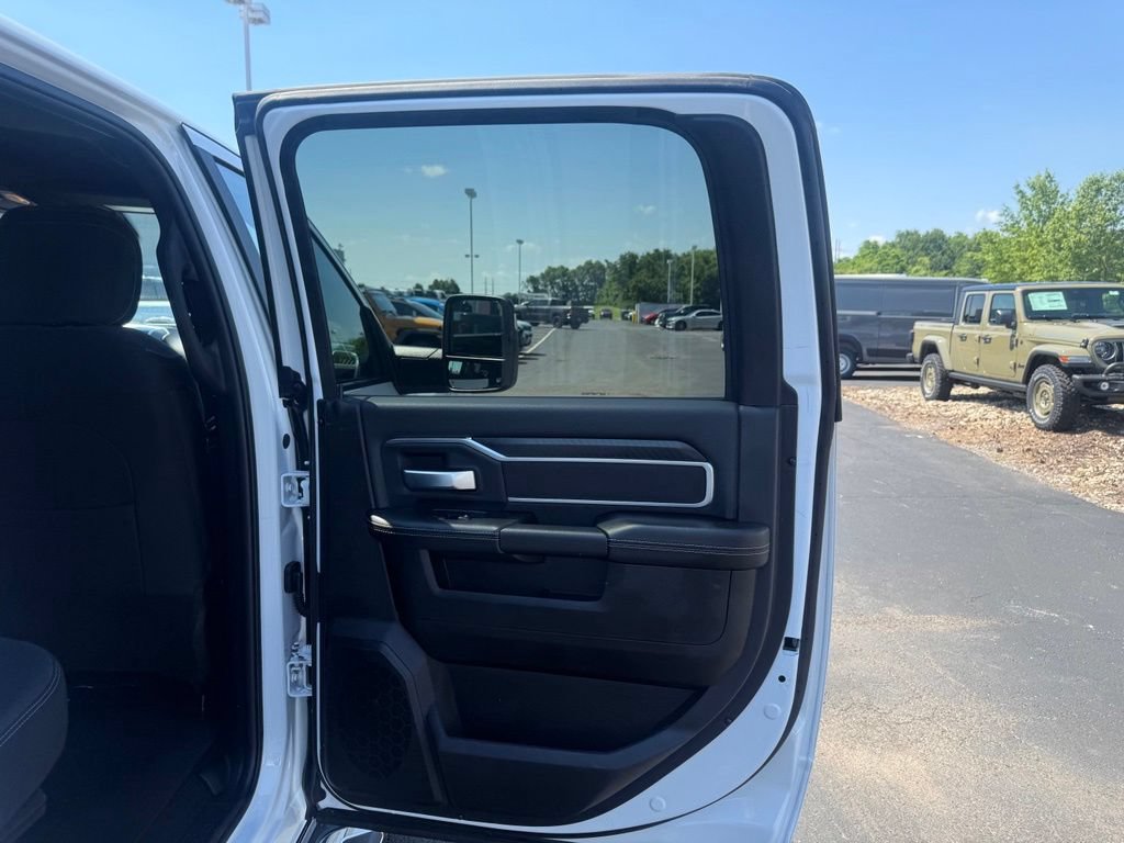 Certified 2025 RAM 2500 Big Horn AWD/4WD image 45