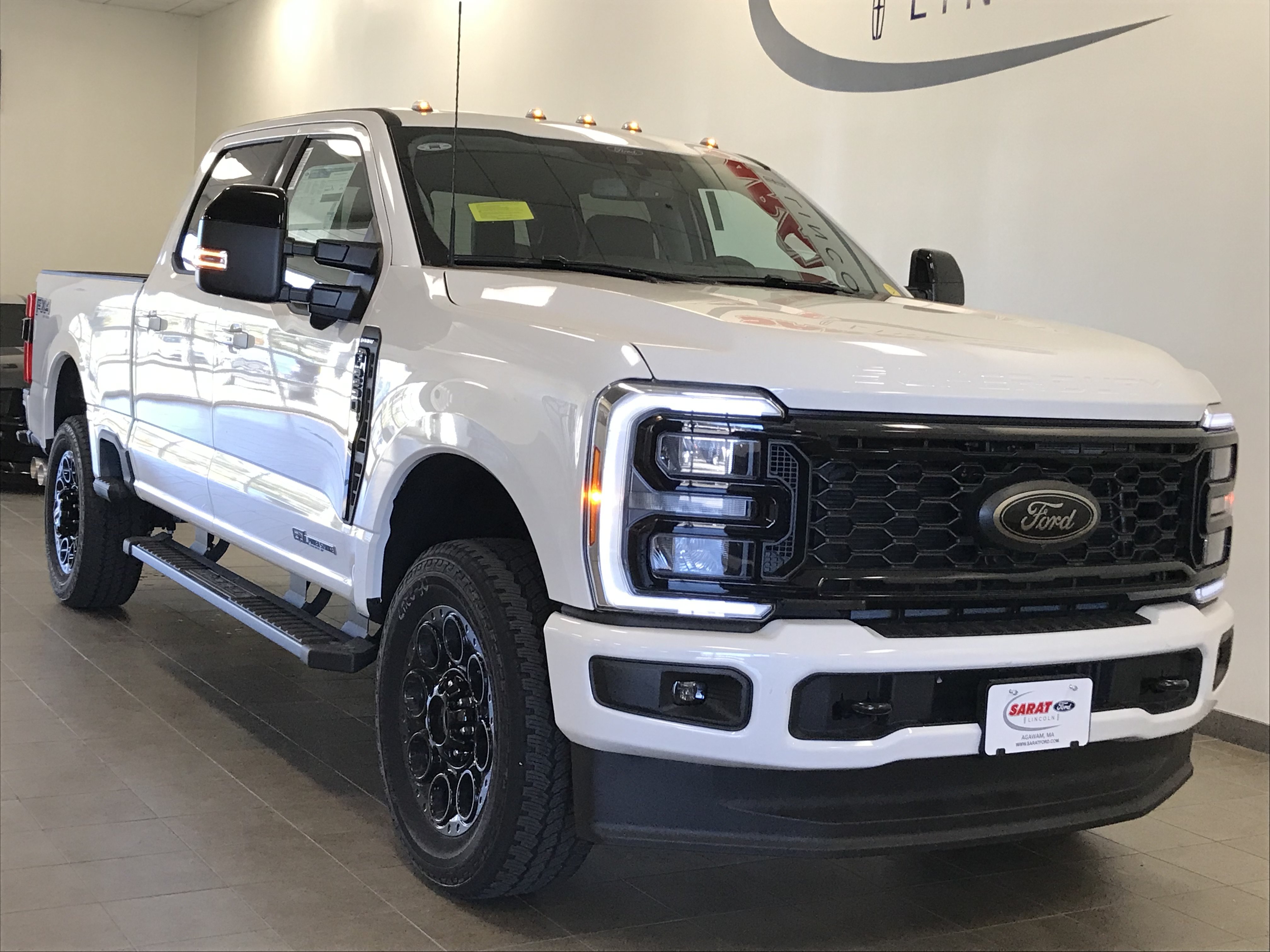 New 2026 Ford F250 Lariat w/ Black Appearance Package AWD/4WD image 2
