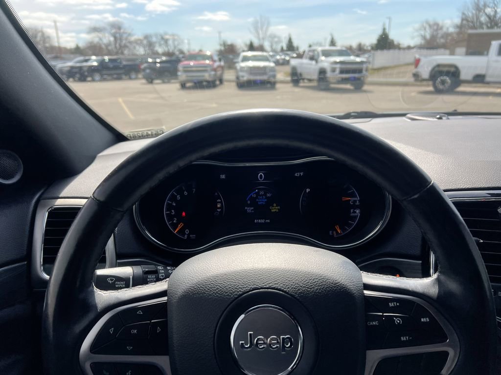 Used 2021 Jeep Grand Cherokee Laredo X AWD/4WD image 23