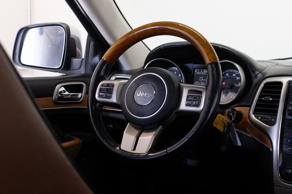 Used 2012 Jeep Grand Cherokee Overland image 24