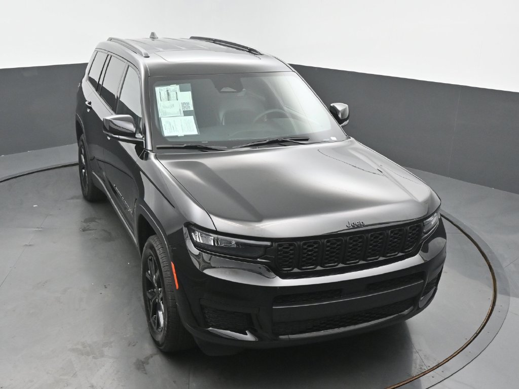 Used 2025 Jeep Grand Cherokee L Altitude AWD/4WD image 45