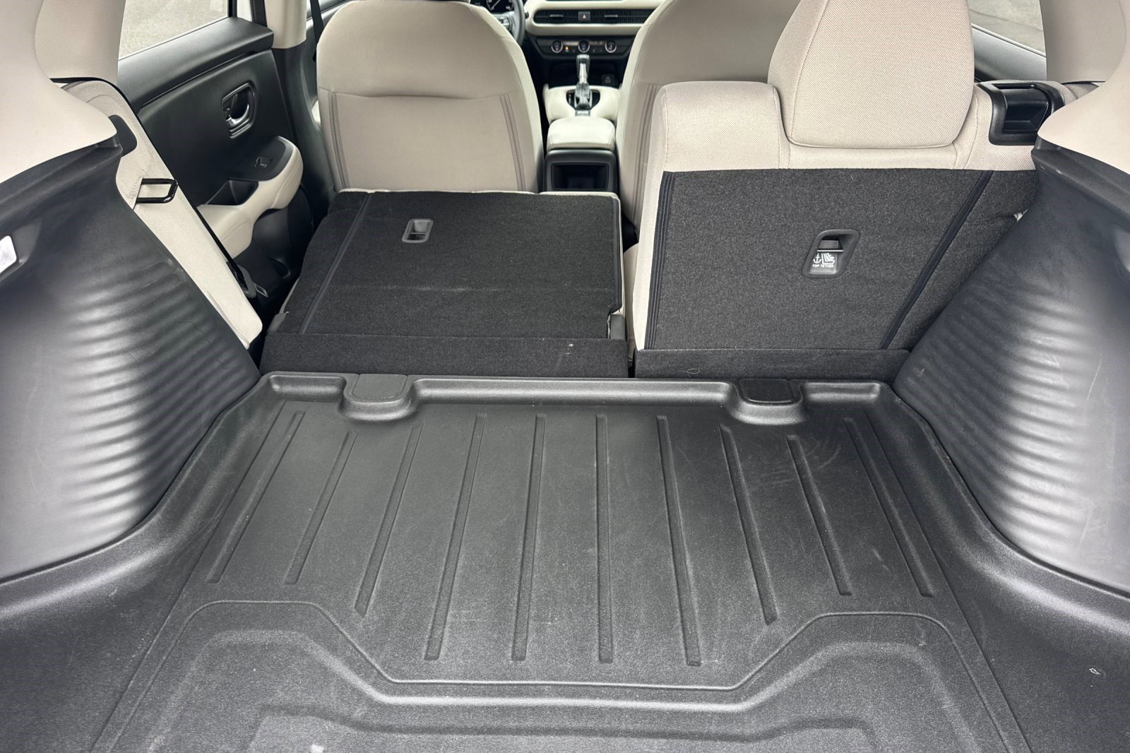 Certified 2025 Honda HR-V LX image 32