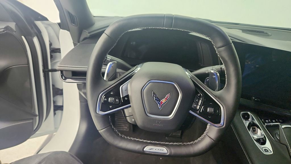 Used 2024 Chevrolet Corvette Z06 image 18