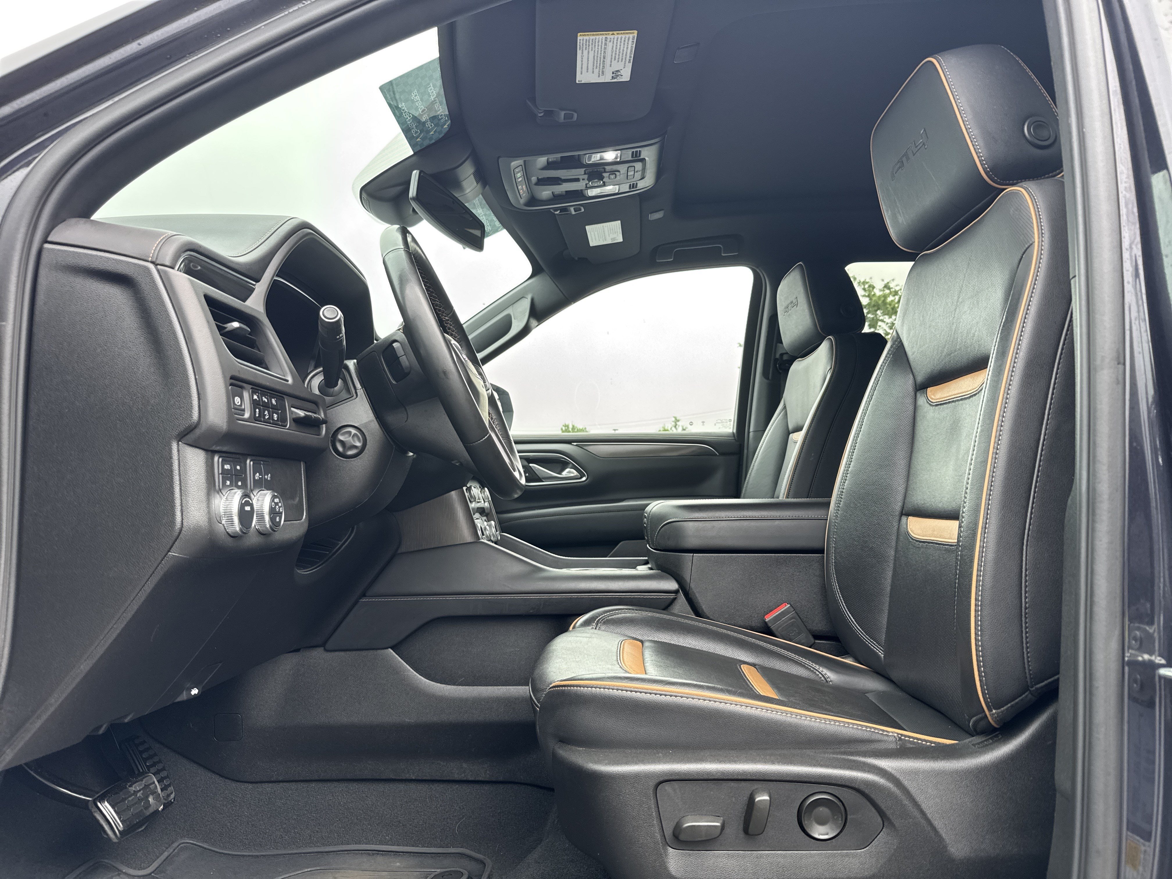 Used 2024 GMC Yukon AT4 w/ AT4 Premium Package AWD/4WD image 13