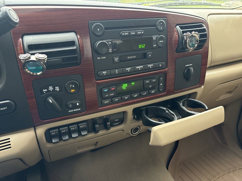 Used 2006 Ford F350 Lariat AWD/4WD image 24