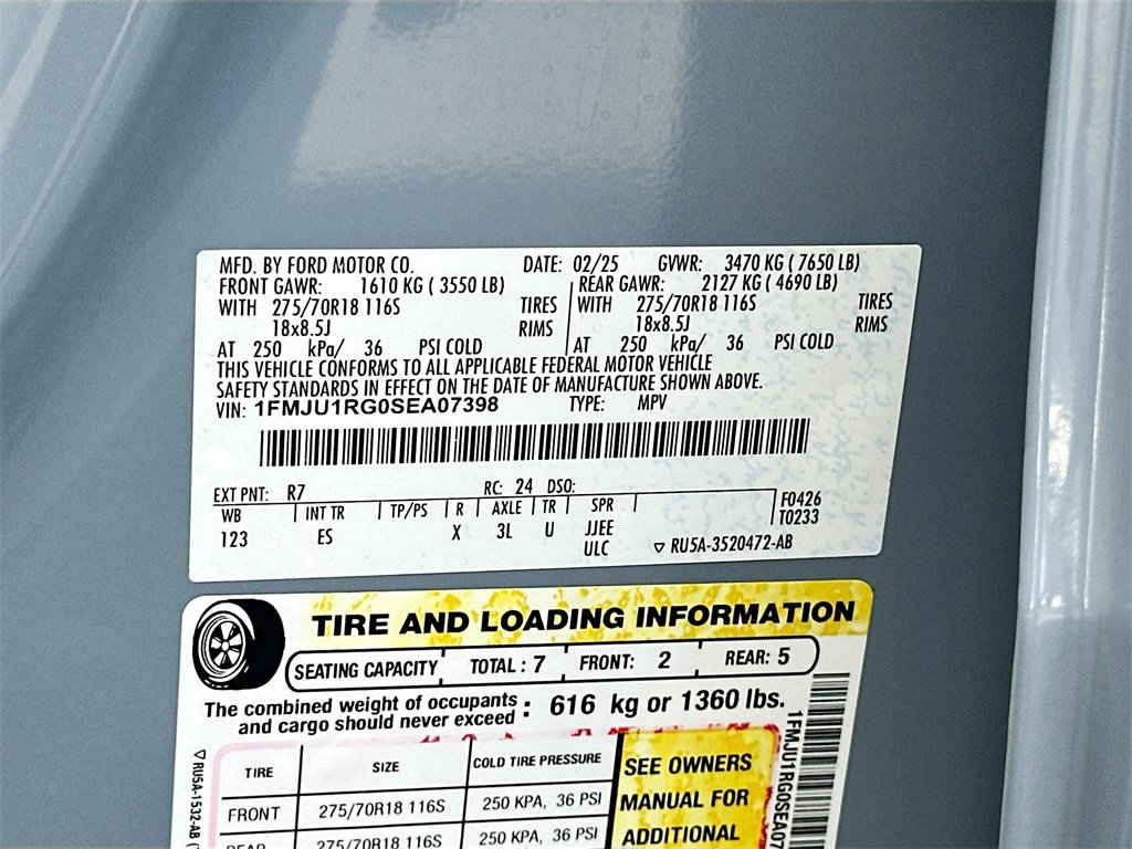 Used 2025 Ford Expedition Tremor image 35