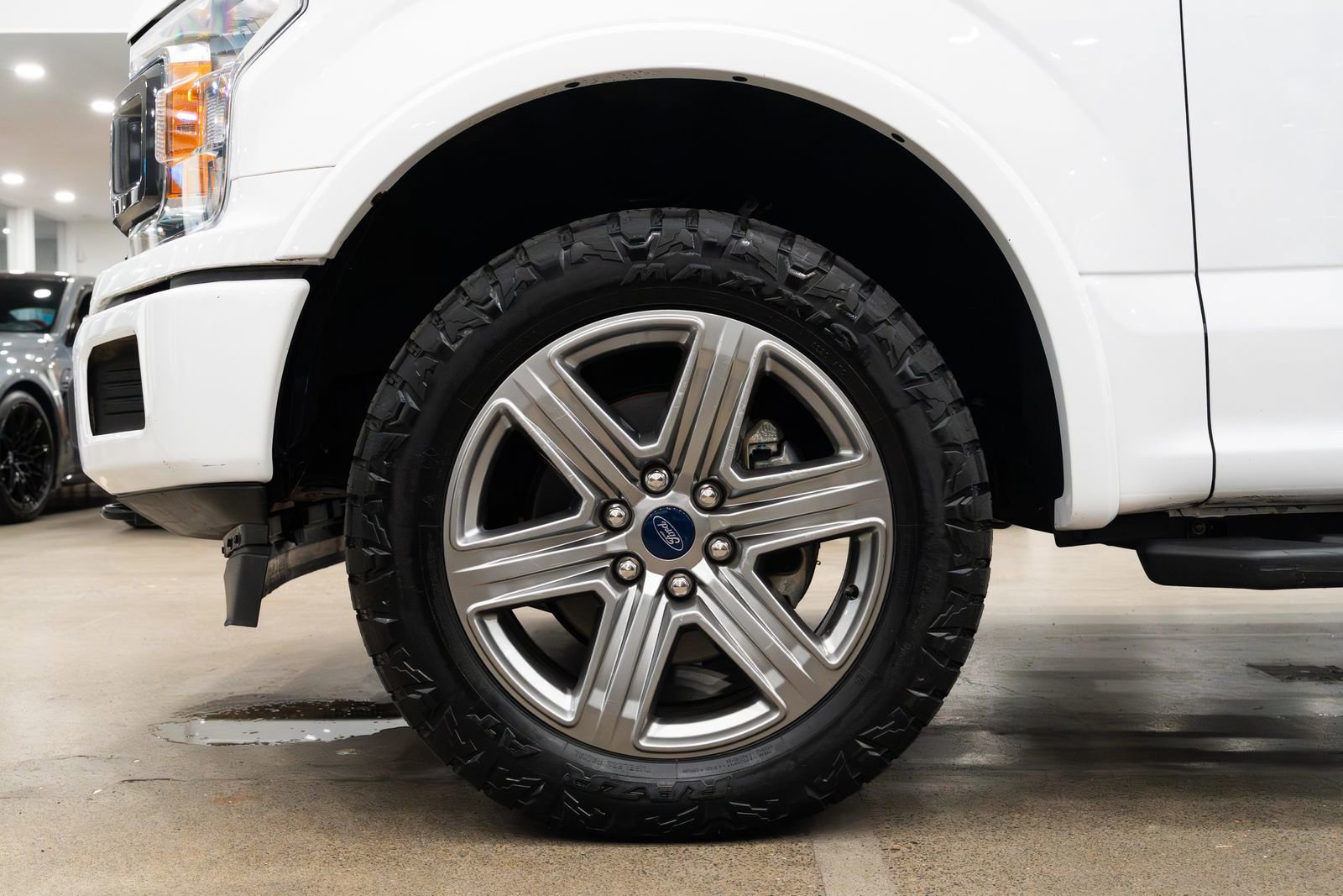 Used 2019 Ford F150 XLT w/ Equipment Group 302A Luxury image 8