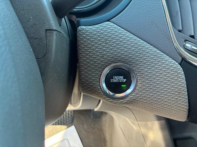 Used 2017 Chevrolet Cruze LT w/ Convenience Package FWD image 8