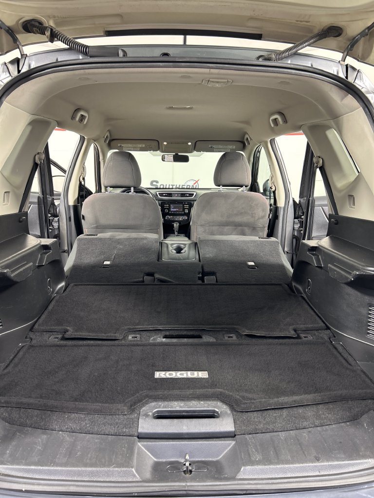 Used 2015 Nissan Rogue S FWD image 20