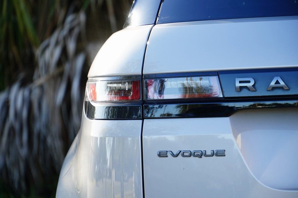 Used 2021 Land Rover Range Rover Evoque R-Dynamic S AWD/4WD image 7