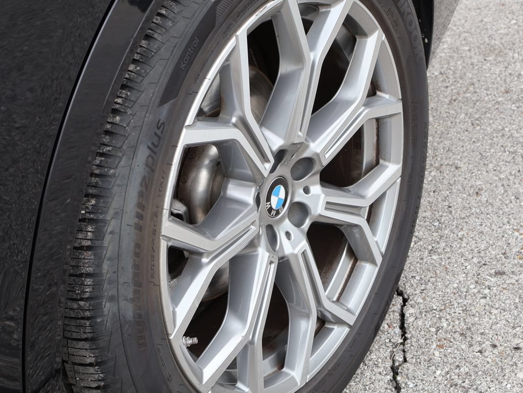 Used 2025 BMW X7 xDrive40i AWD/4WD image 41