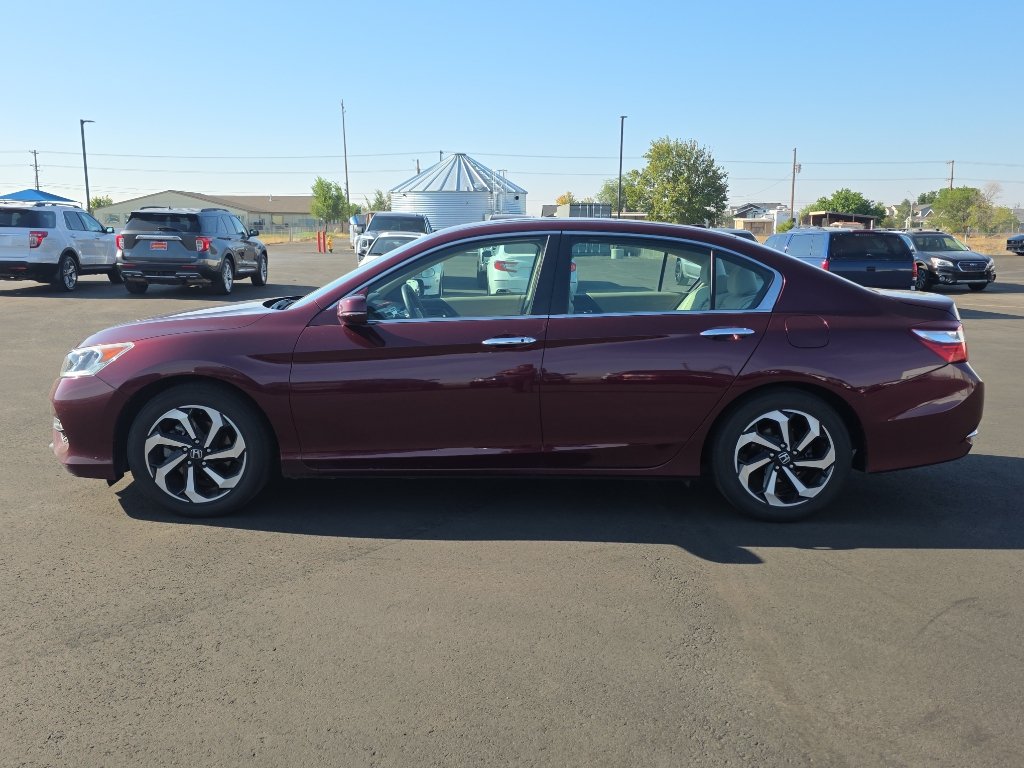 Used 2016 Honda Accord EX image 4