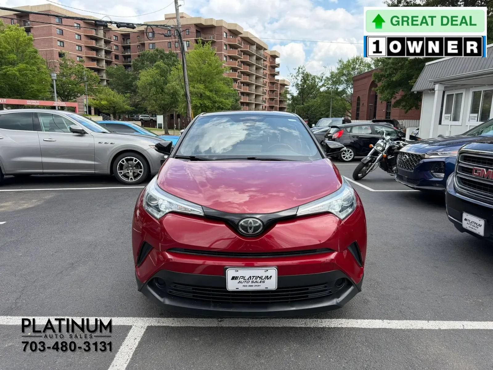 Used 2019 Toyota C-HR XLE FWD image 4