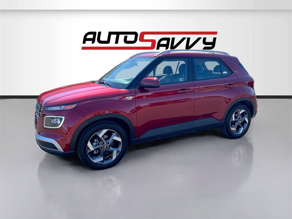 Used 2024 Hyundai Venue Limited image 3