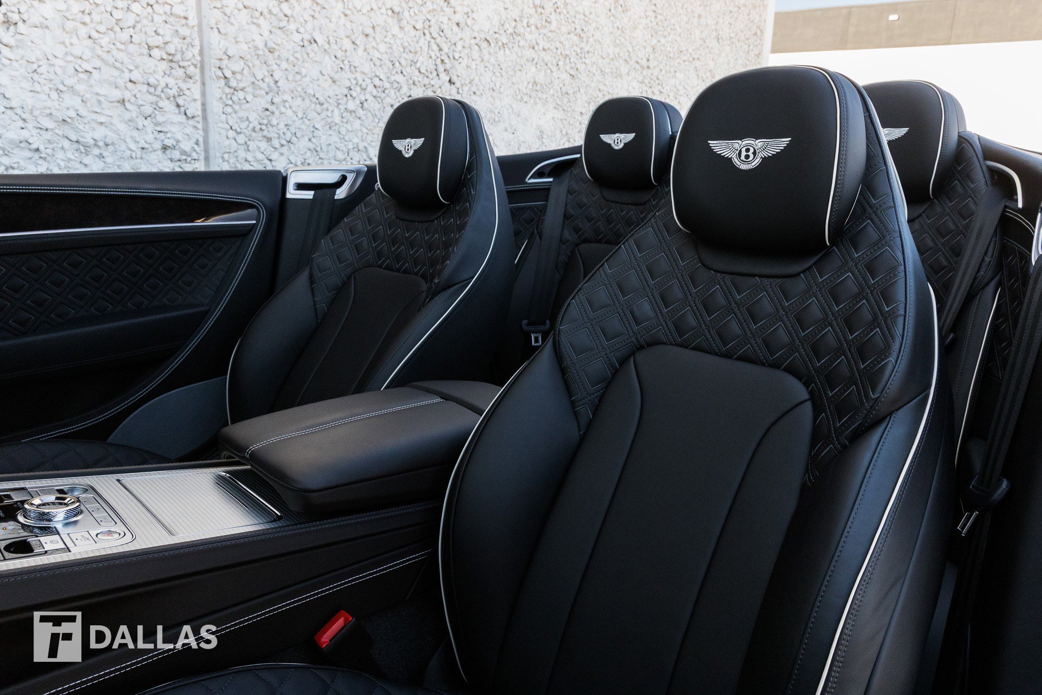 Used 2022 Bentley Continental GT image 24