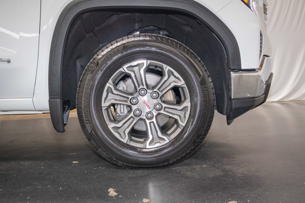 Used 2025 GMC Sierra 1500 SLT AWD/4WD image 7