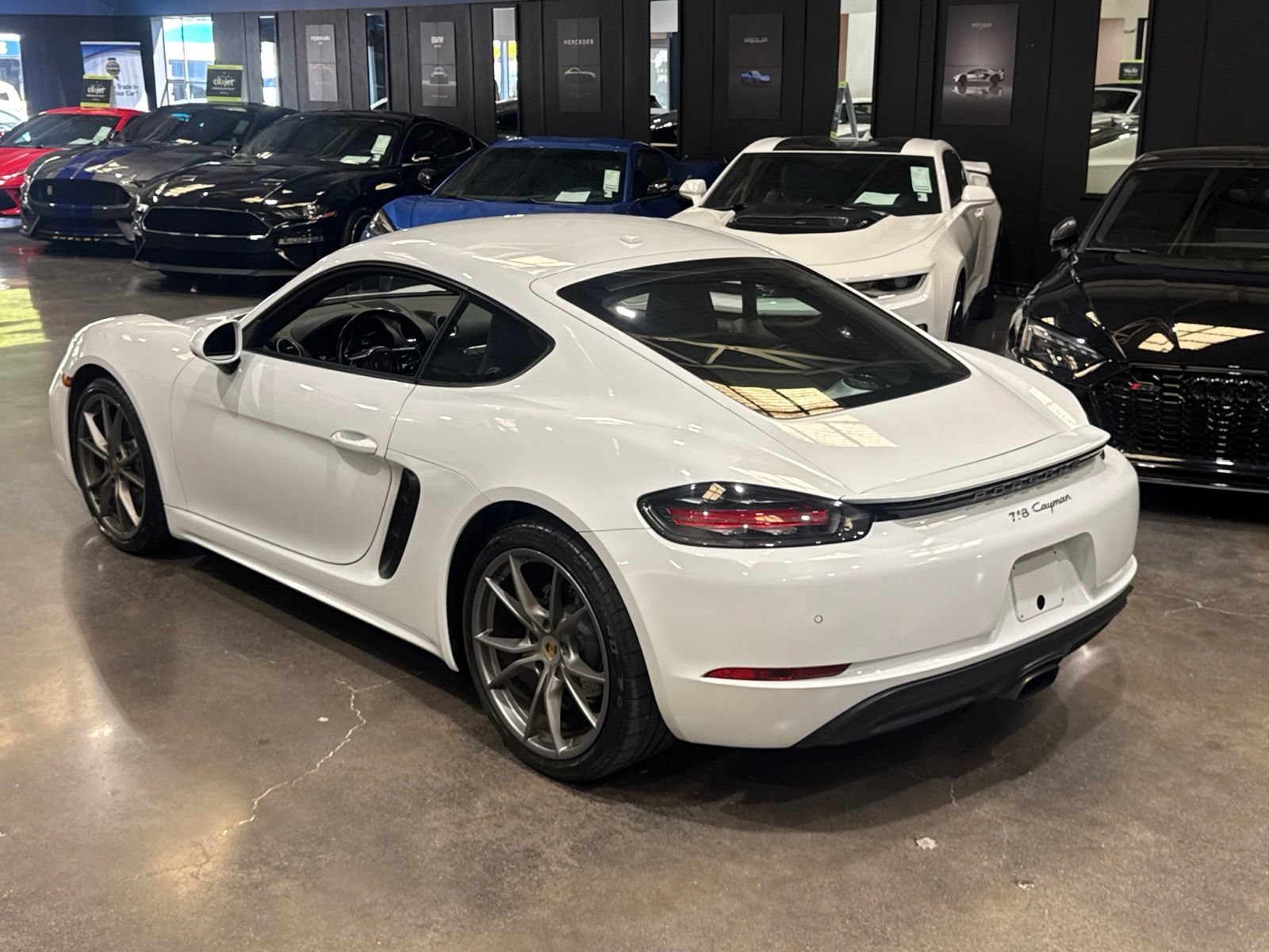 Used 2019 Porsche 718 Cayman RWD image 12