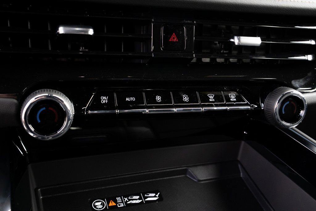 New 2025 Chevrolet Suburban Premier w/ LPO, Get Active Package image 23