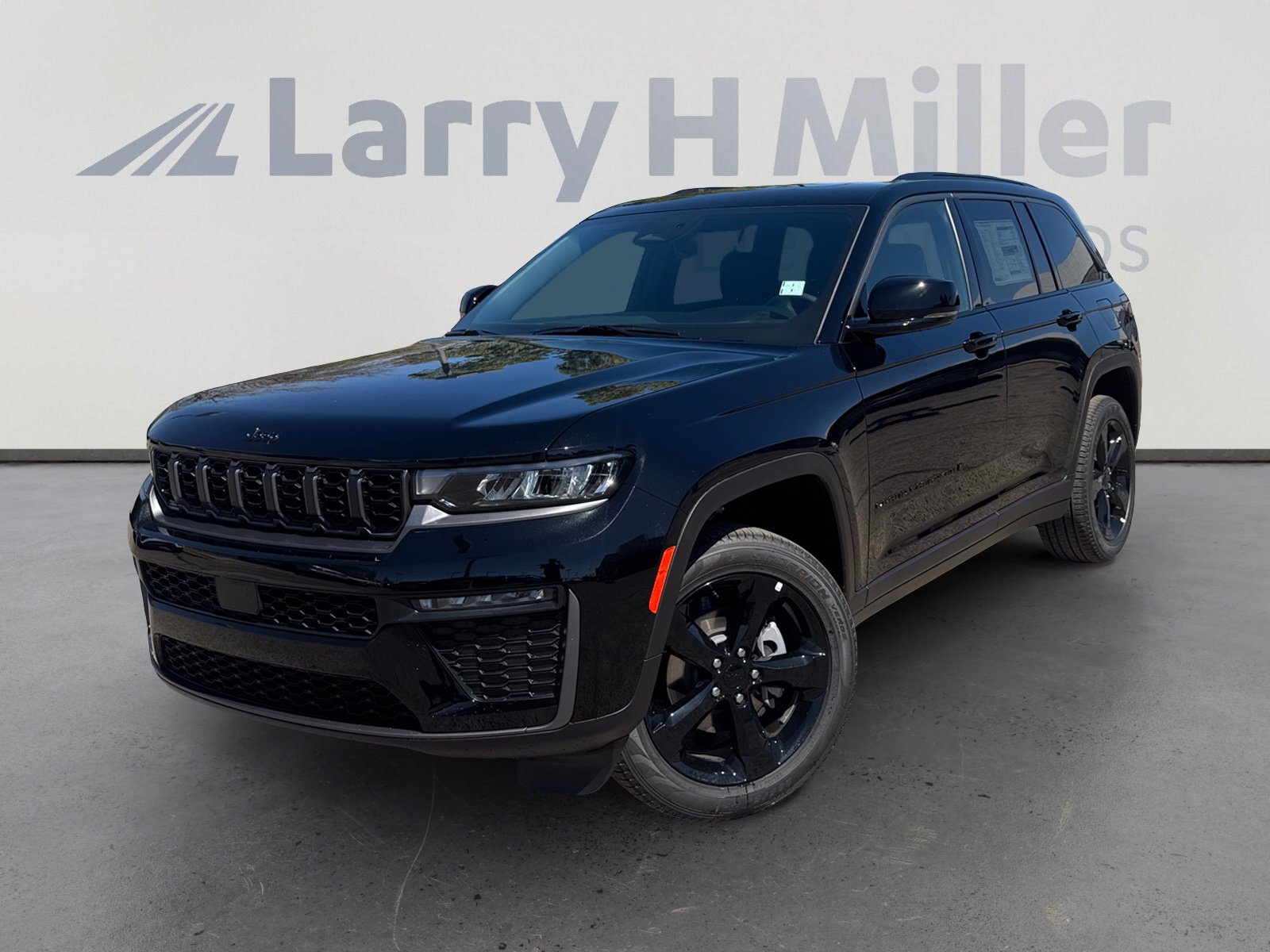 New 2026 Jeep Grand Cherokee Limited w/ Limited Altitude Package