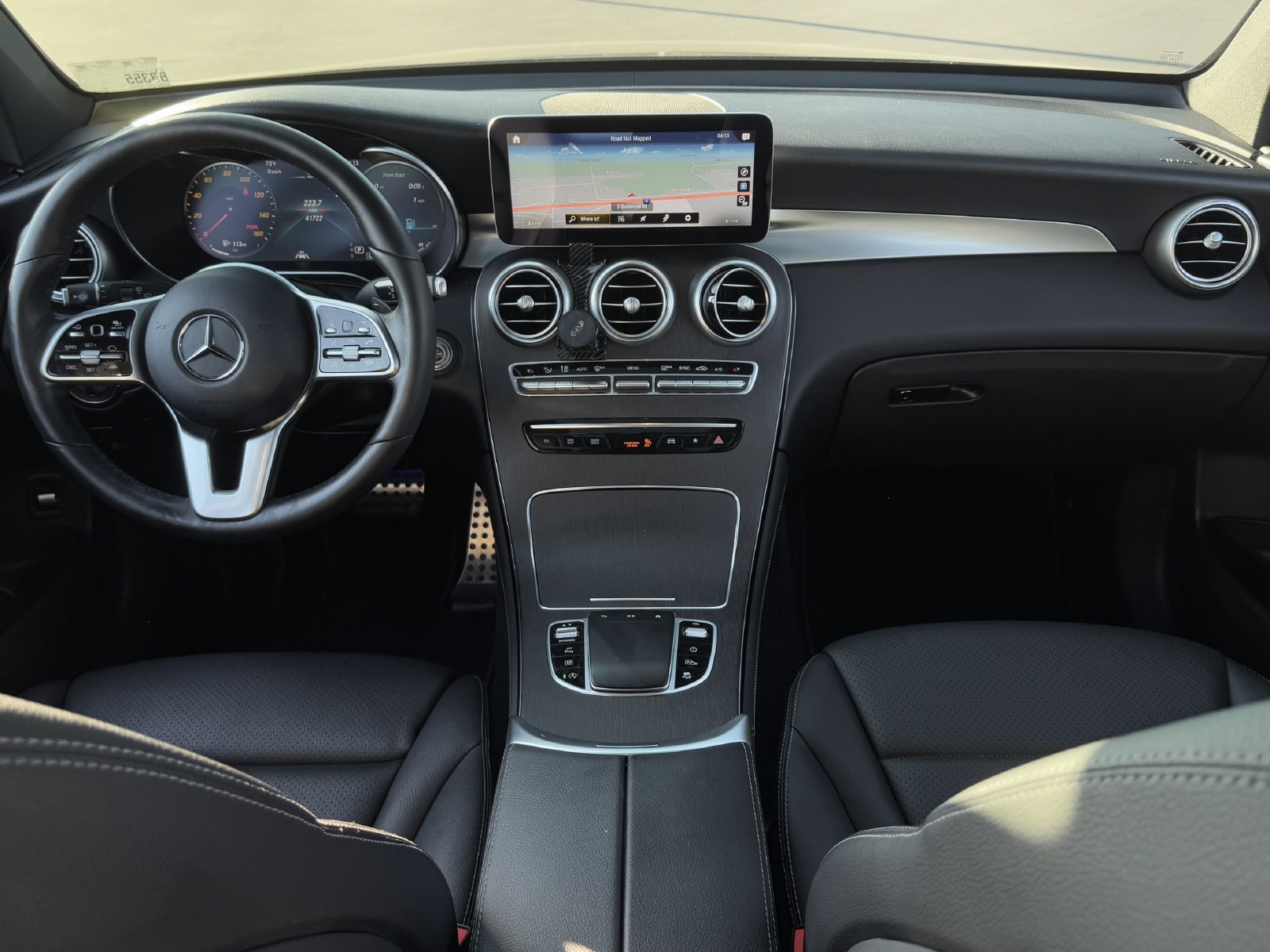 Used 2021 Mercedes-Benz GLC 300 4MATIC image 21