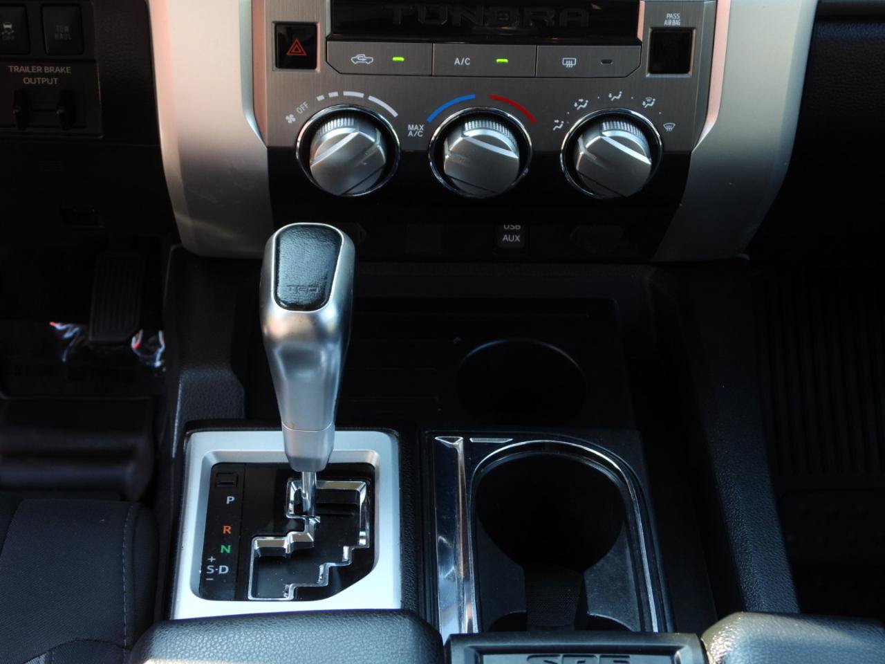 Used 2018 Toyota Tundra CrewMax SR5 w/ TRD Sport Package RWD image 63