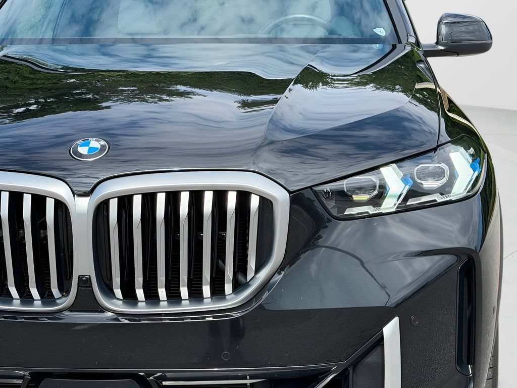 Certified 2024 BMW X5 xDrive40i w/ Premium Package AWD/4WD image 9