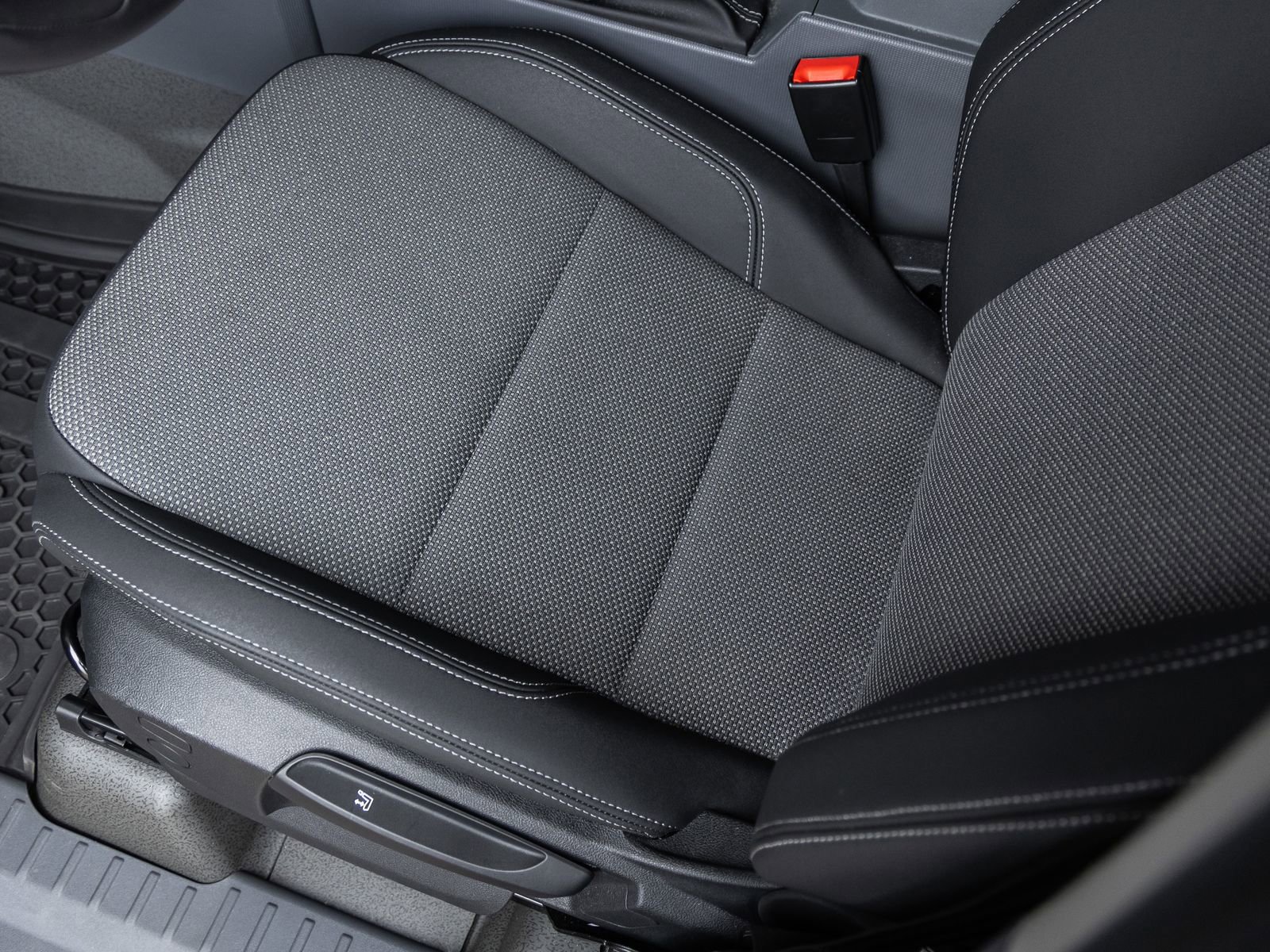 Used 2025 INEOS Grenadier image 35