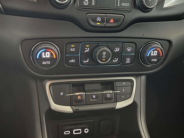 Used 2022 GMC Terrain SLT w/ Tech Package image 26