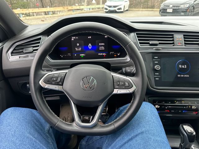 Used 2023 Volkswagen Tiguan SE R-Line AWD/4WD image 37
