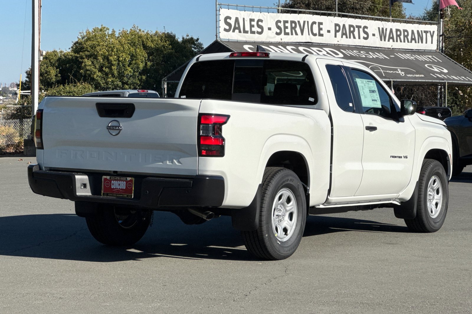 New 2027 Nissan Frontier S RWD image 4