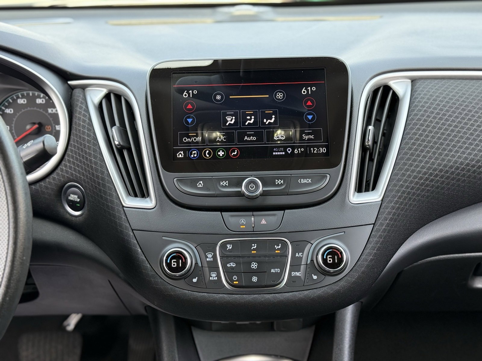 Used 2025 Chevrolet Malibu LT image 17