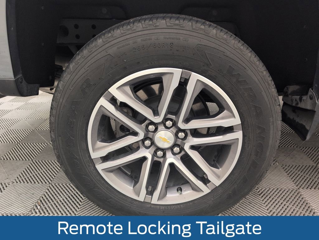 Used 2022 Chevrolet Colorado W/T w/ Custom Special Edition image 19