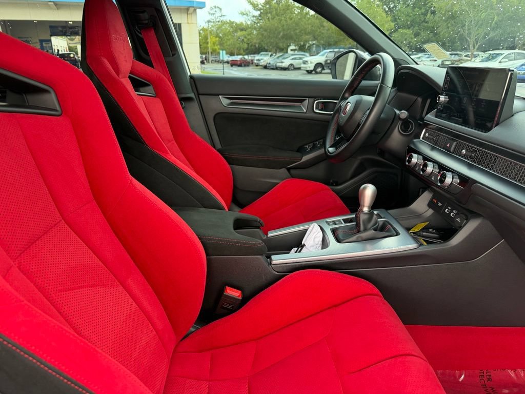 Used 2023 Honda Civic Type R image 13