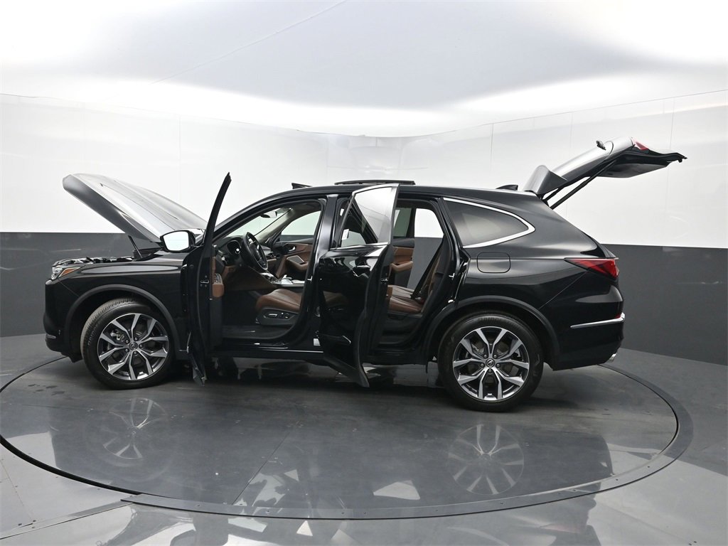 Used 2024 Acura MDX SH-AWD w/ Technology Package image 42