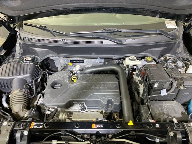 Used 2023 GMC Terrain SLE w/ Driver Convenience Package image 16