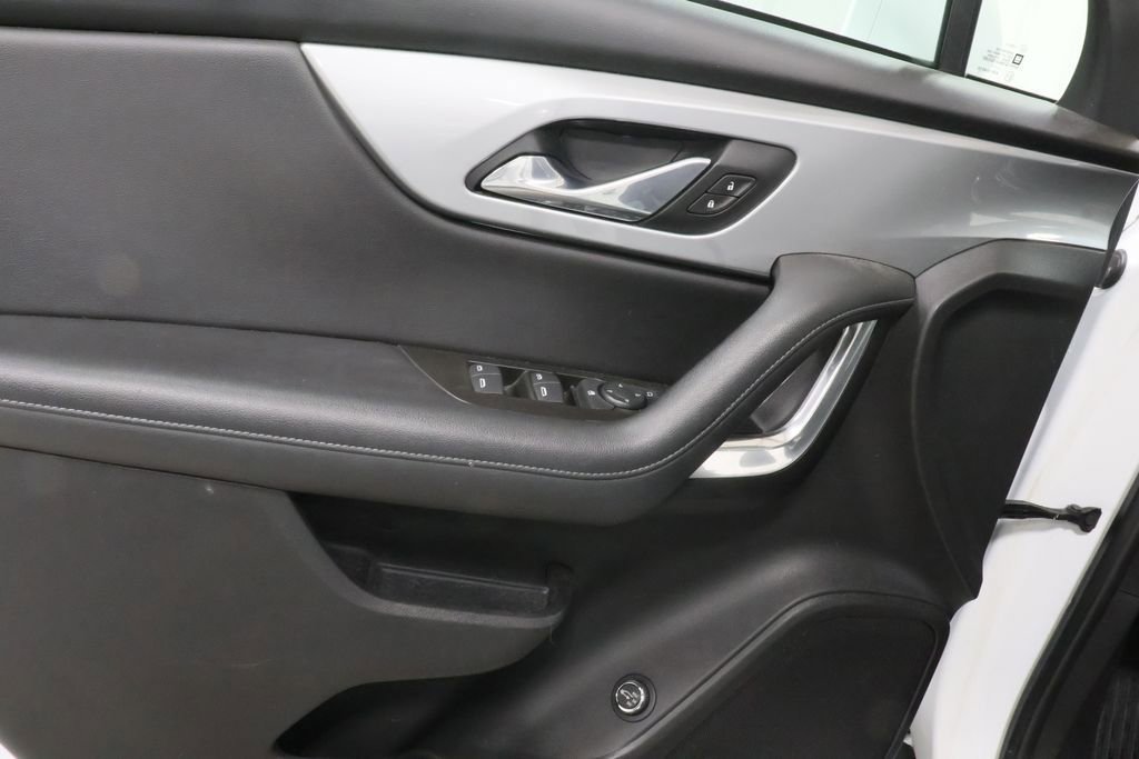 Used 2020 Chevrolet Blazer LT FWD image 25