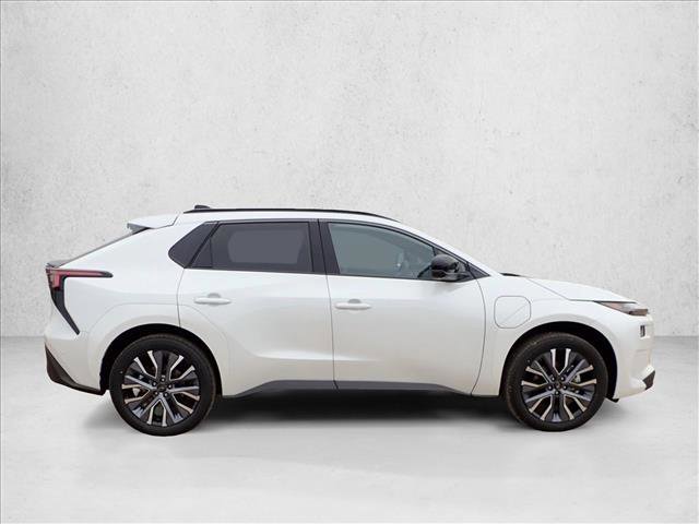 New 2026 Subaru Solterra AWD/4WD image 5
