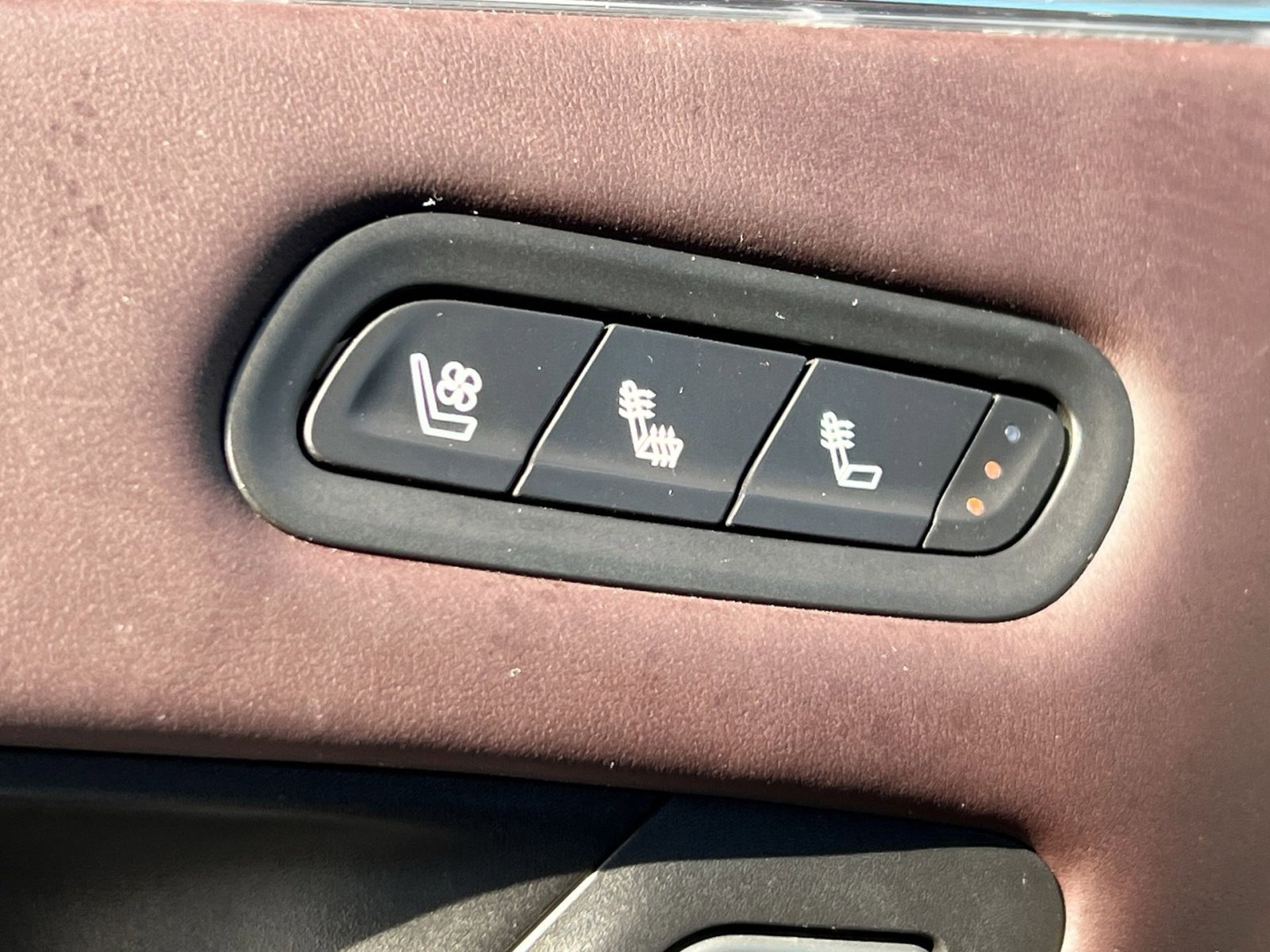 Used 2024 Cadillac Escalade ESV V w/ Heavy-Duty Trailer Package image 36