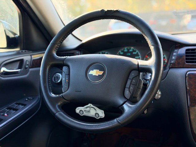 Used 2014 Chevrolet Impala LT FWD image 17